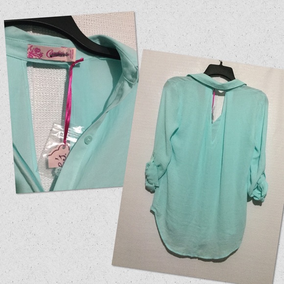 Light blue cute blouse. - Picture 2 of 4