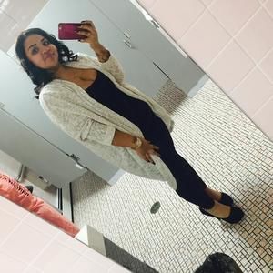 Meet your Posher, Claudia