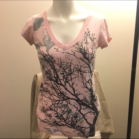 Pink flower/tree pattern t-shirt