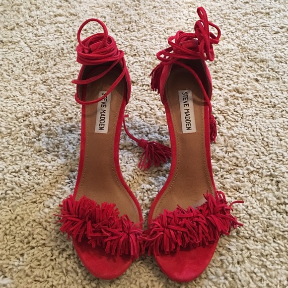 Steve Madden Sassey Fringe Sandals! NO TRADES!! 🚫