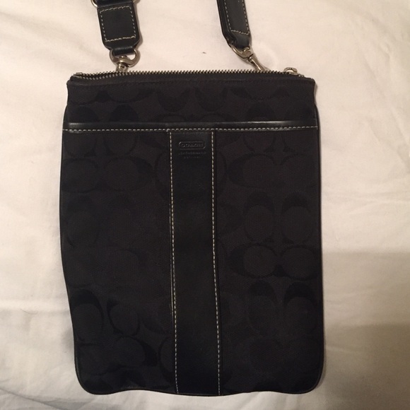 NWOT Authentic black coach purse