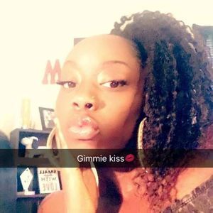 Meet your Posher, Celeste