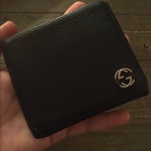 Gucci wallet - men's
