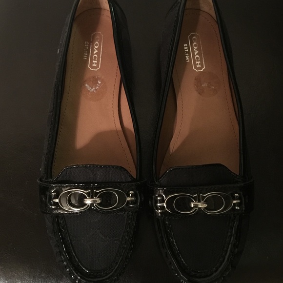 Coach flats