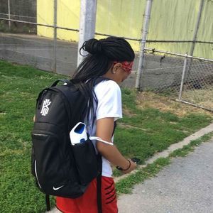 Meet your Posher, Johnise