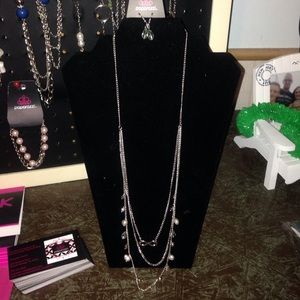 Paparazzi Necklace With matching earrings