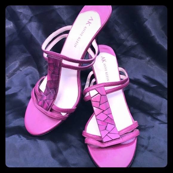 Ann Klein Magenta Sandals