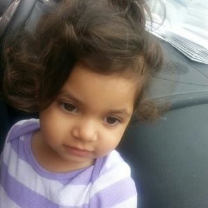 Meet your Posher, Cynthia