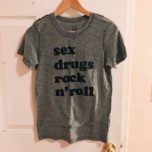 🤘🏻 Sex, drugs & rock n' roll shirt 🤘🏻