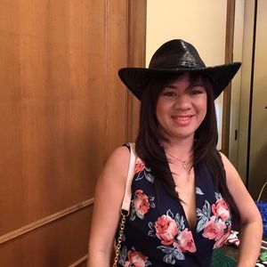 Meet your Posher, Tracy