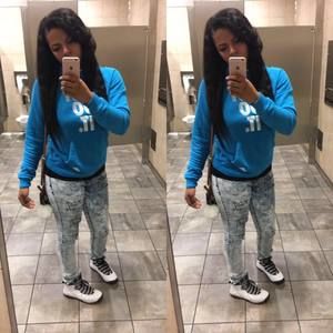 Meet your Posher, Jasmine