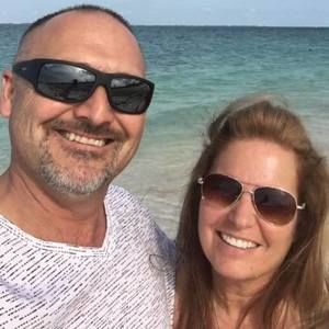 Meet your Posher, Sharon