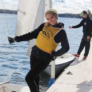 Meet your Posher, Kara