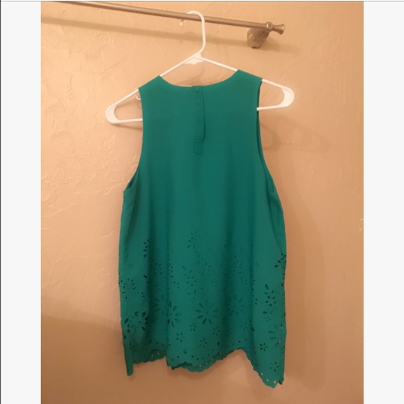 Green blouse - Picture 2 of 2