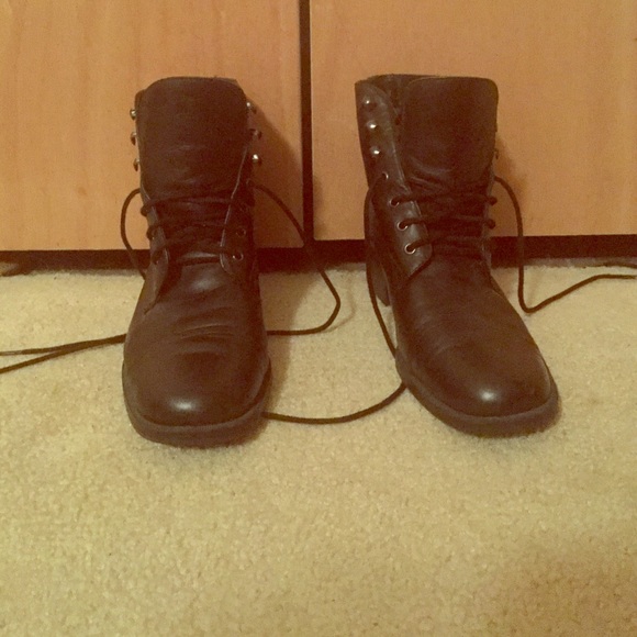 Black boots
