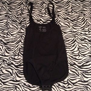 🔻 black bodysuit 🔺