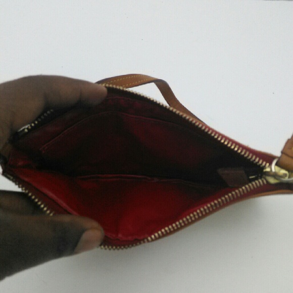 Dooney & bourke wristlet - Picture 3 of 3