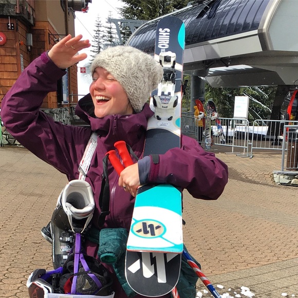 Meet your Posher, Kayla