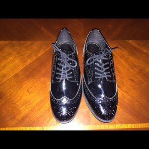 Black lace up tuxedo shoes