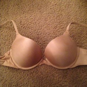 Maidenform add 2 cup sizes 36B