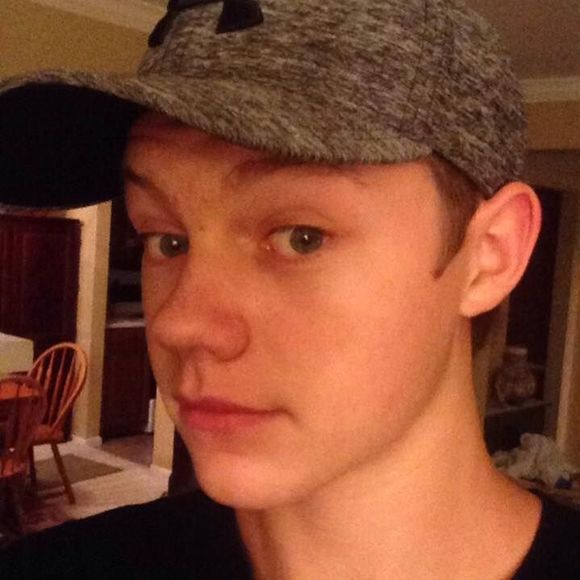 Meet your Posher, Andrew - Picture 1 of 1