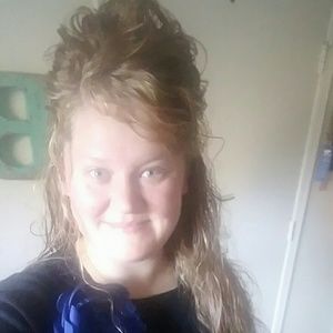 Meet your Posher, Whitney