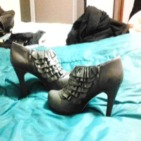 Madden Girl booties