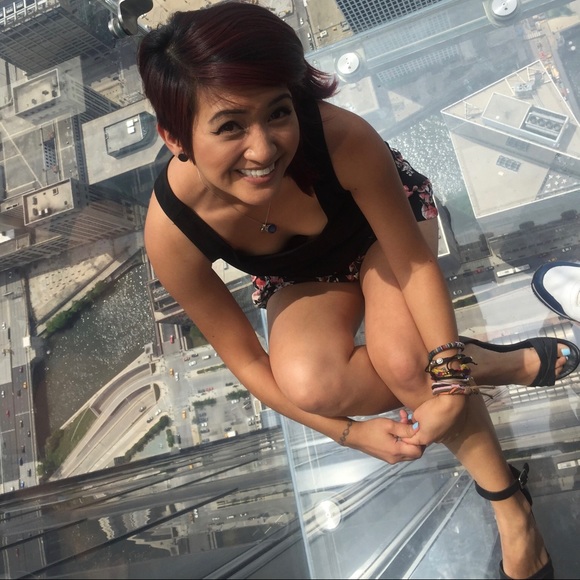 Meet your Posher, Candice - Picture 2 of 8