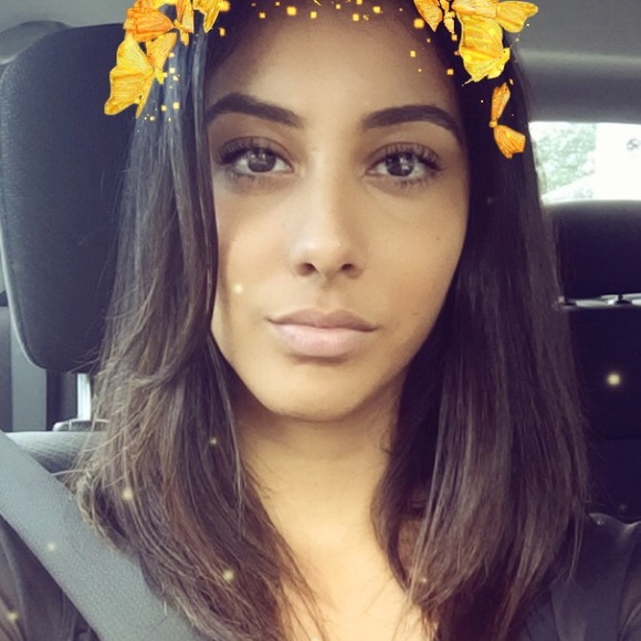 Meet your Posher, Sandy