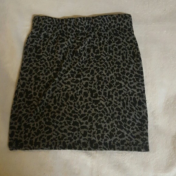 stretch mini skirt