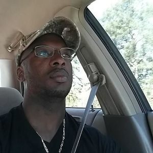 Meet your Posher, Travis