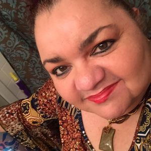 Meet your Posher, Lizzie