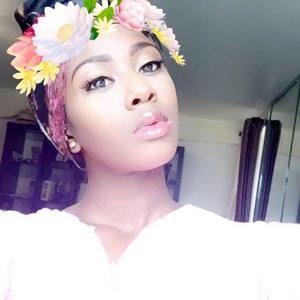 Meet your Posher, Yakeema