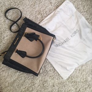 Authentic Michael Kors Handbag!