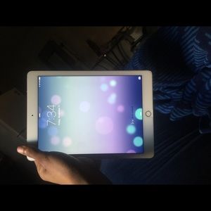 iPad Air Pro! ROSE GOLD BEAUTIFUL! Brand new