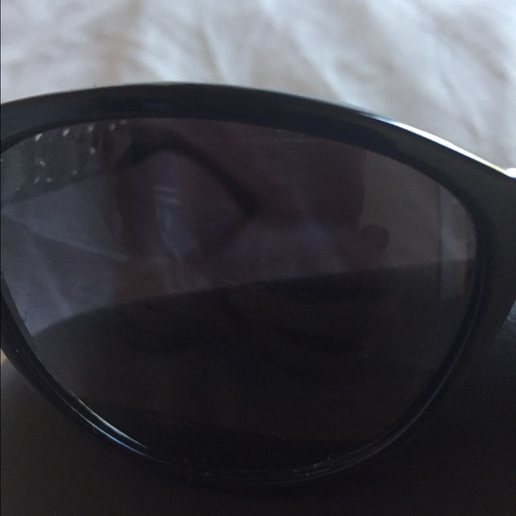 Authentic chanel black butterfly chain sunglasses