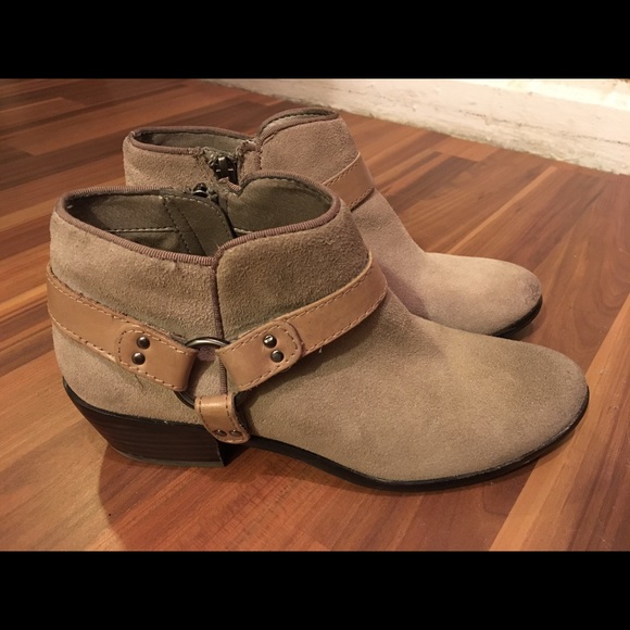 Sam Edelman Booties - Picture 1 of 3
