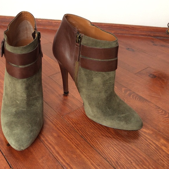 Green suede ankle boots - high heels