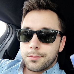 Meet your Posher, Aaron