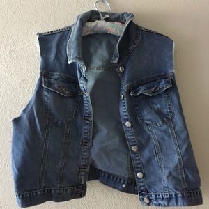 🛑SOLD🛑Forever 21 Denim Vest 3x