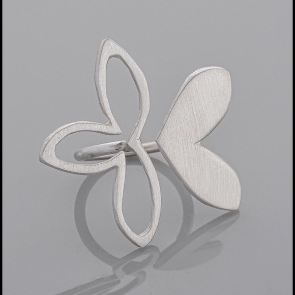 Designer silver flower ring- hand made!! - Picture 1 of 2