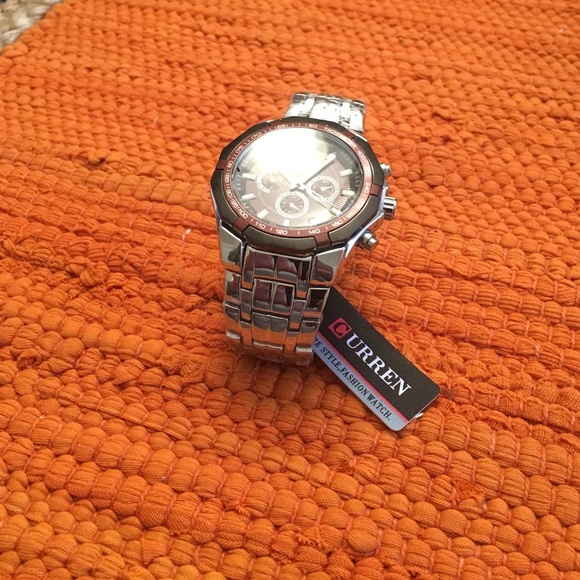 Watch - Picture 2 of 2