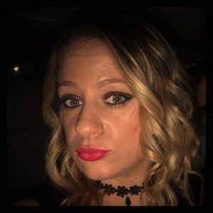 Meet your Posher, Alana