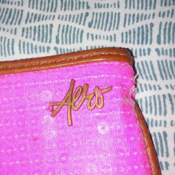Wristlet - Picture 2 of 3