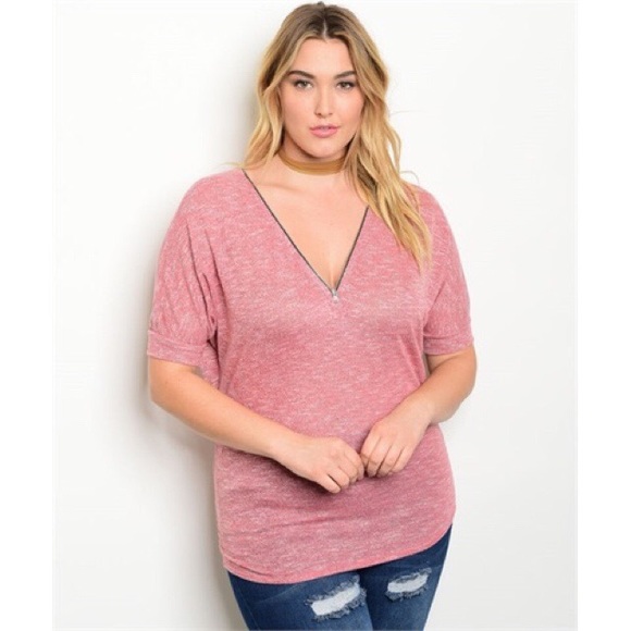 Tops - 🎉NEW YEAR SALE🎉 Pink Plus Size Zipper Top