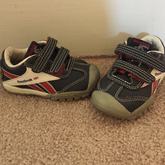 Toddler reebok sneakers