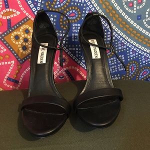 Steve Madden Stecy Sandal