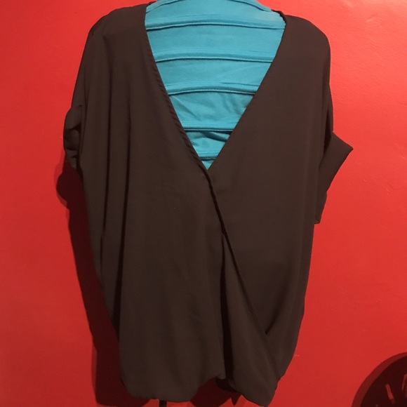 ❗️SALE❗️ Sheer black hi-lo shirt 👚 Like New!