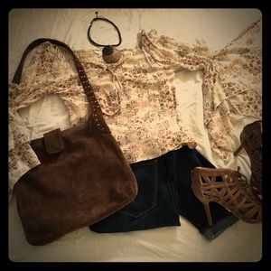 Beautiful boho triangle bell sleeved shirt