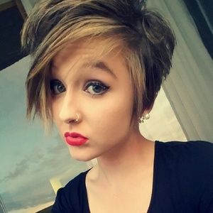 Meet your Posher, Kayla